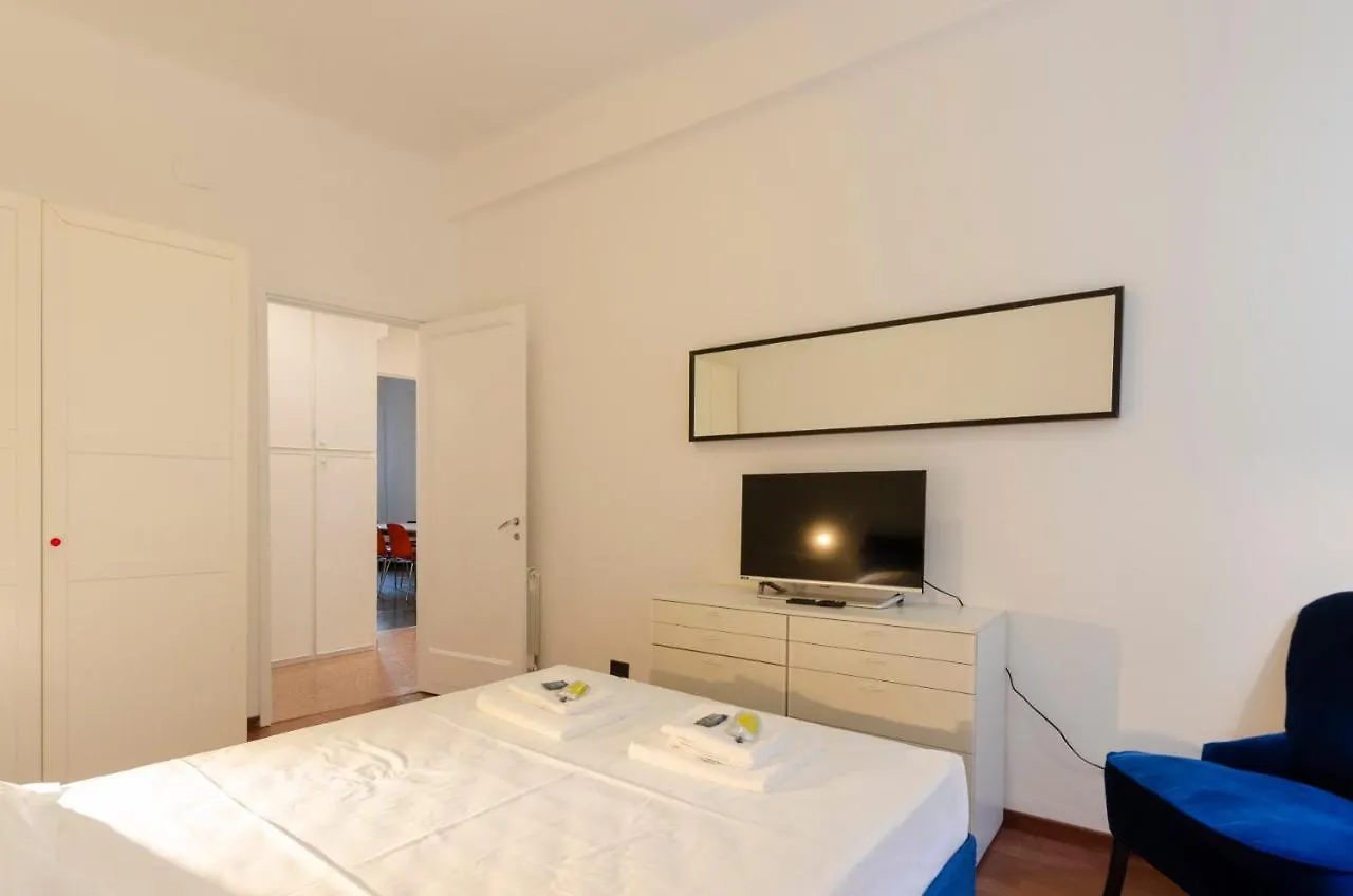 Apartment Altido Vibrant Apt For 6, Close To The Aquarium Of Genoa