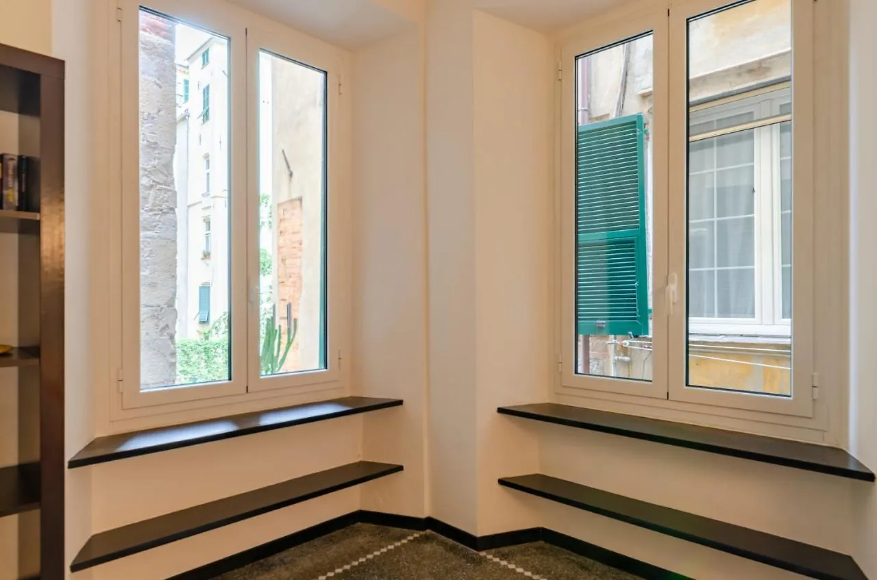 Altido Vibrant Apt For 6, Close To The Aquarium Of Genoa Apartment