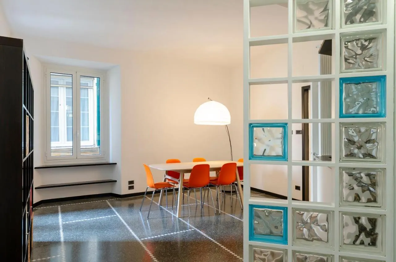 Altido Vibrant Apt For 6, Close To The Aquarium Of Genoa Apartment